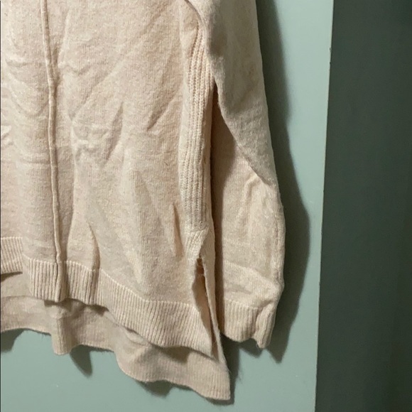 Sweater - Picture 5 of 7